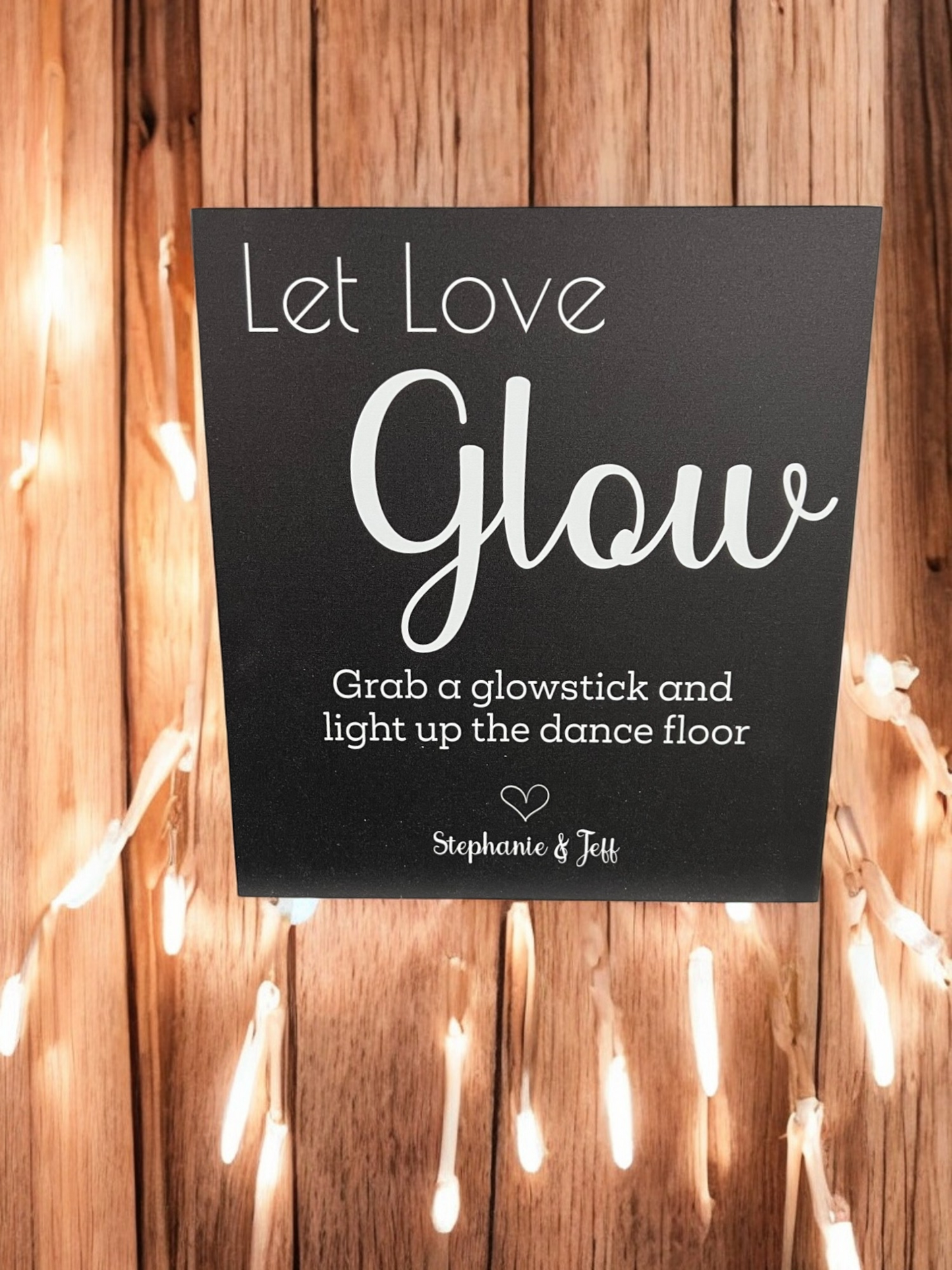 Let Love Glow, Glowsticks